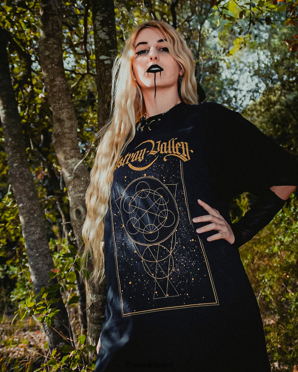 Dreamcatchers' T-Shirt / Black – Astray Valley Store